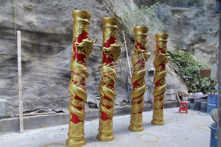 金色彩绘蟠龙柱玻璃钢雕塑圆雕设计定制